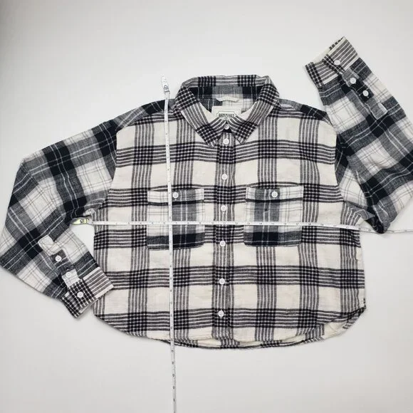 American Eagle Flannel Crop Shirt Women's Medium Black & Cream Plaid Western NWT - Picture 4 of 16